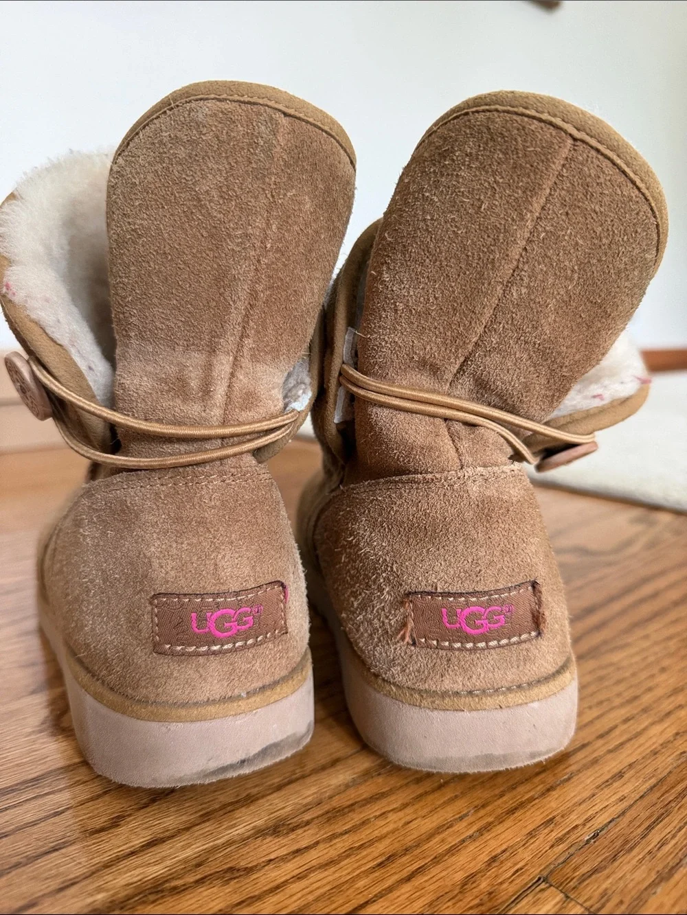 UGG Kids Chestnut Suede Button-Detail Boot